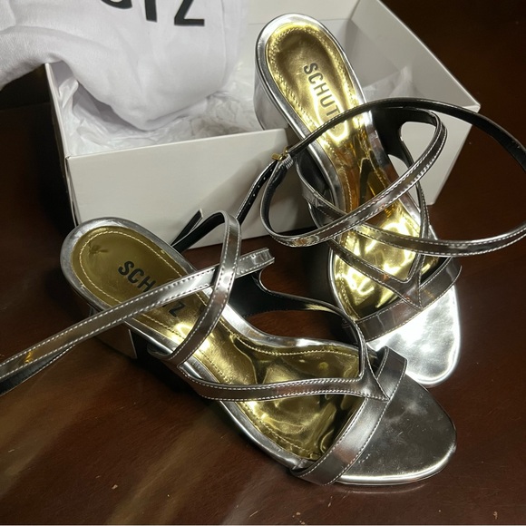 NWT SCHUTZ Stephanie Block Heels Strappy Women's Sandals Spechio Metallic Silver - Picture 4 of 10